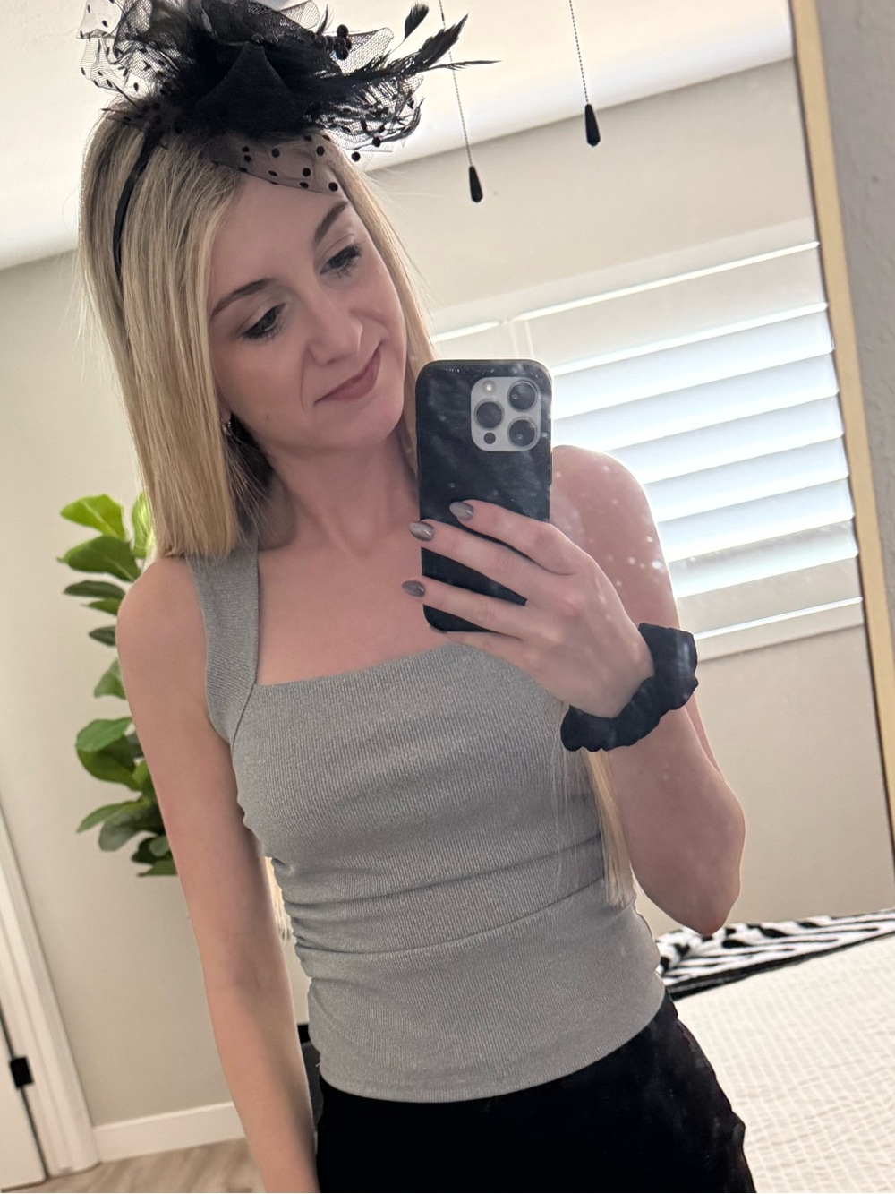 Chic Gray Square-Neck Tank Top